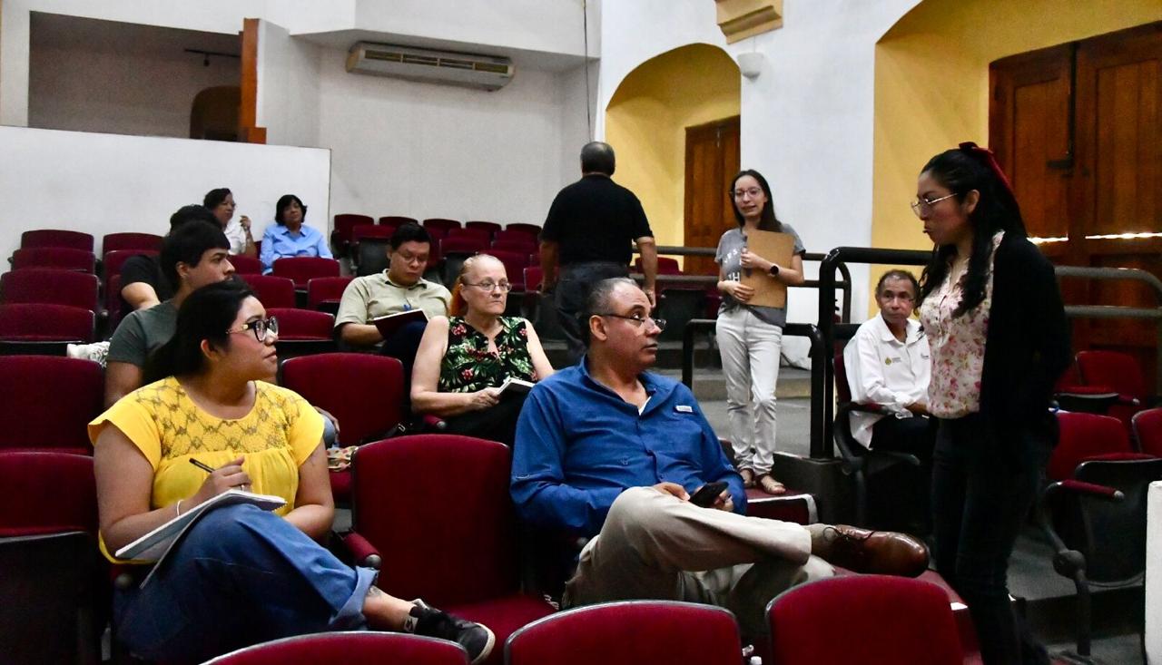 Abril taller a la dirección de formación y Desarollo artístico por World visión de ambientes de aprendizaje